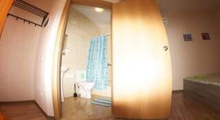 Гостиница Гостевой Дом Акбаль-Ахау Корпус 2 Геленджик Стандартный трехместный номер-11