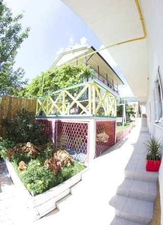 Гостиница Гостевой Дом Акбаль-Ахау Корпус 2 Геленджик Стандартный трехместный номер-16