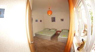 Гостиница Гостевой Дом Акбаль-Ахау Корпус 2 Геленджик Стандартный трехместный номер-9